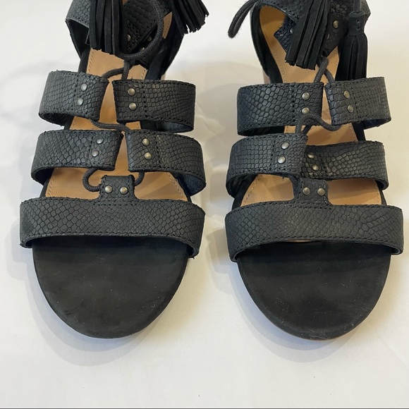UGG Yasmin snake print wedge sandals tassel black size 7 - Picture 3 of 16